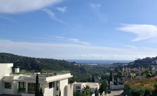 Land in La Quinta, Benahavis, Andalusia 1