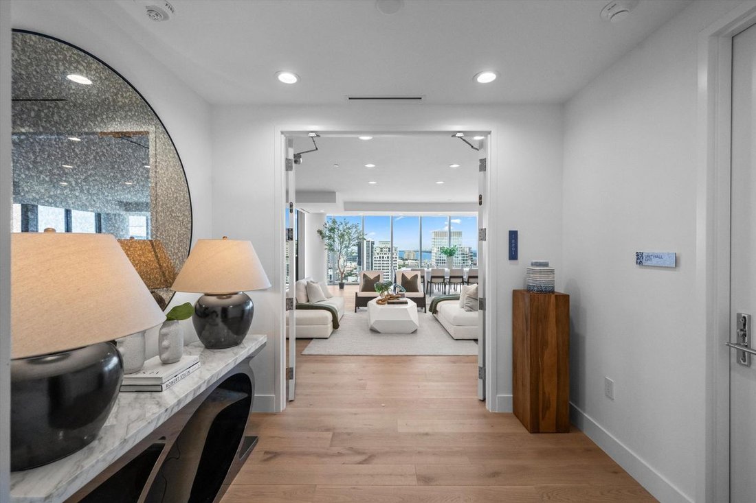 Condo in West Palm Beach, Florida, United States 1 - 16734077