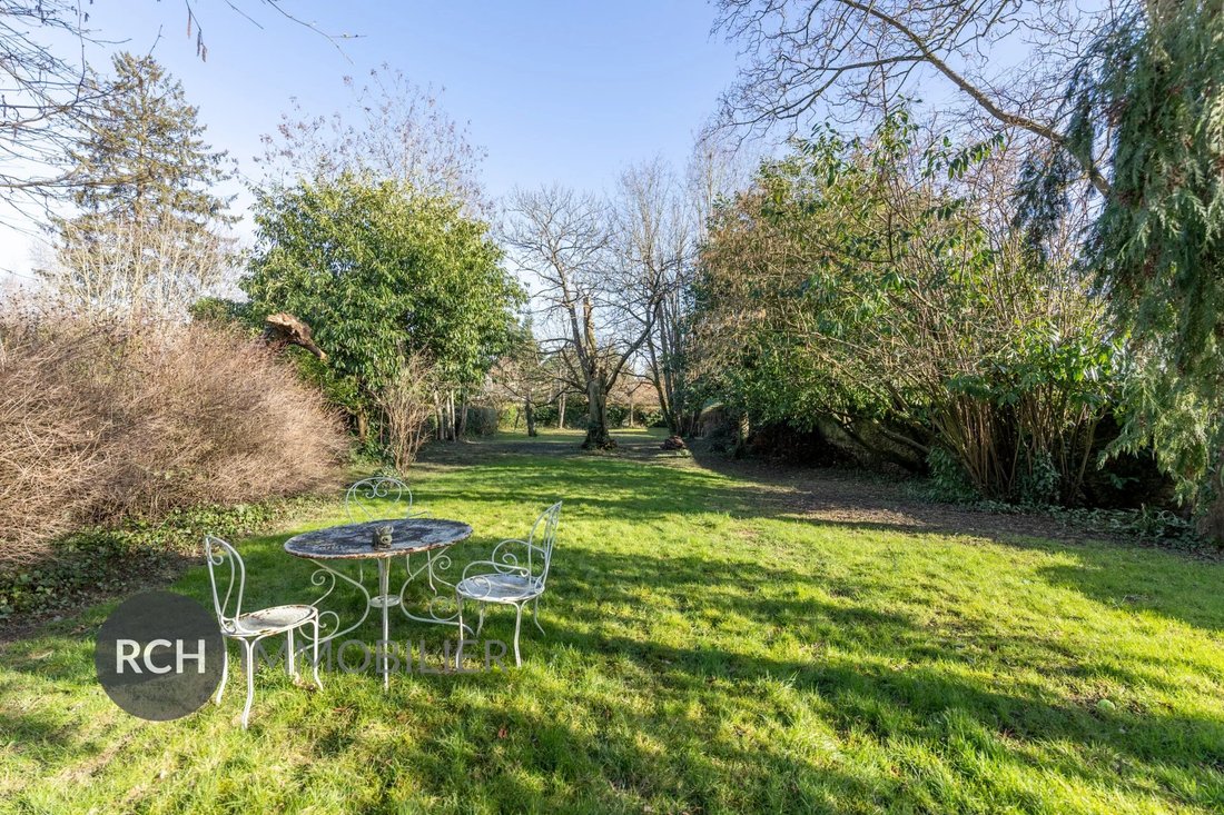 House in Montfort-l'Amaury, Ile-de-France, France 3 - 17260874