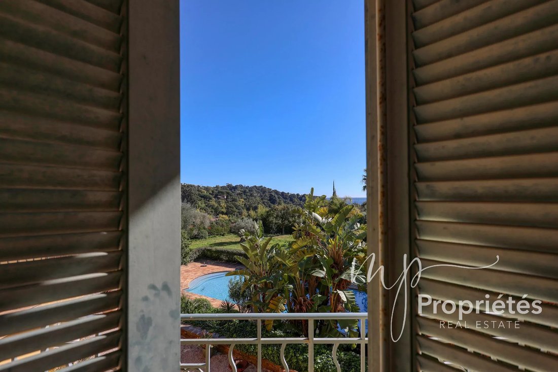 House in Rayol-Canadel-sur-Mer, Provence-Alpes-Côte d'Azur, France 4 - 17259635