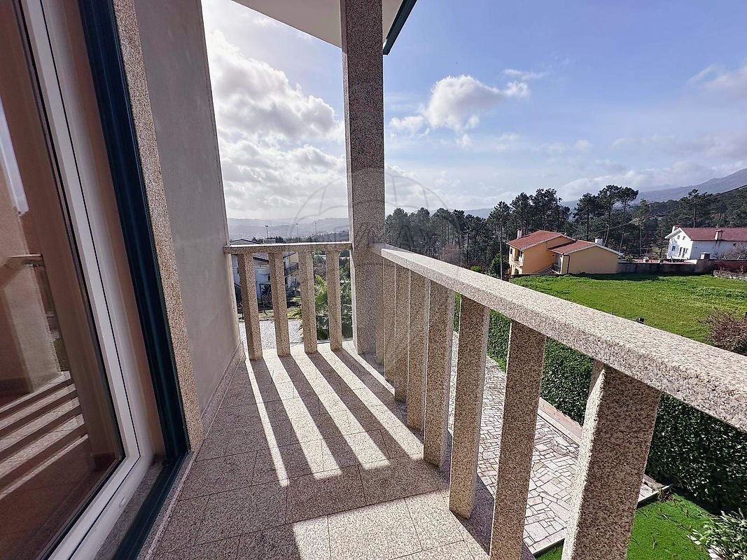 House in Lordelo, Vila Real District, Portugal 3 - 17260837