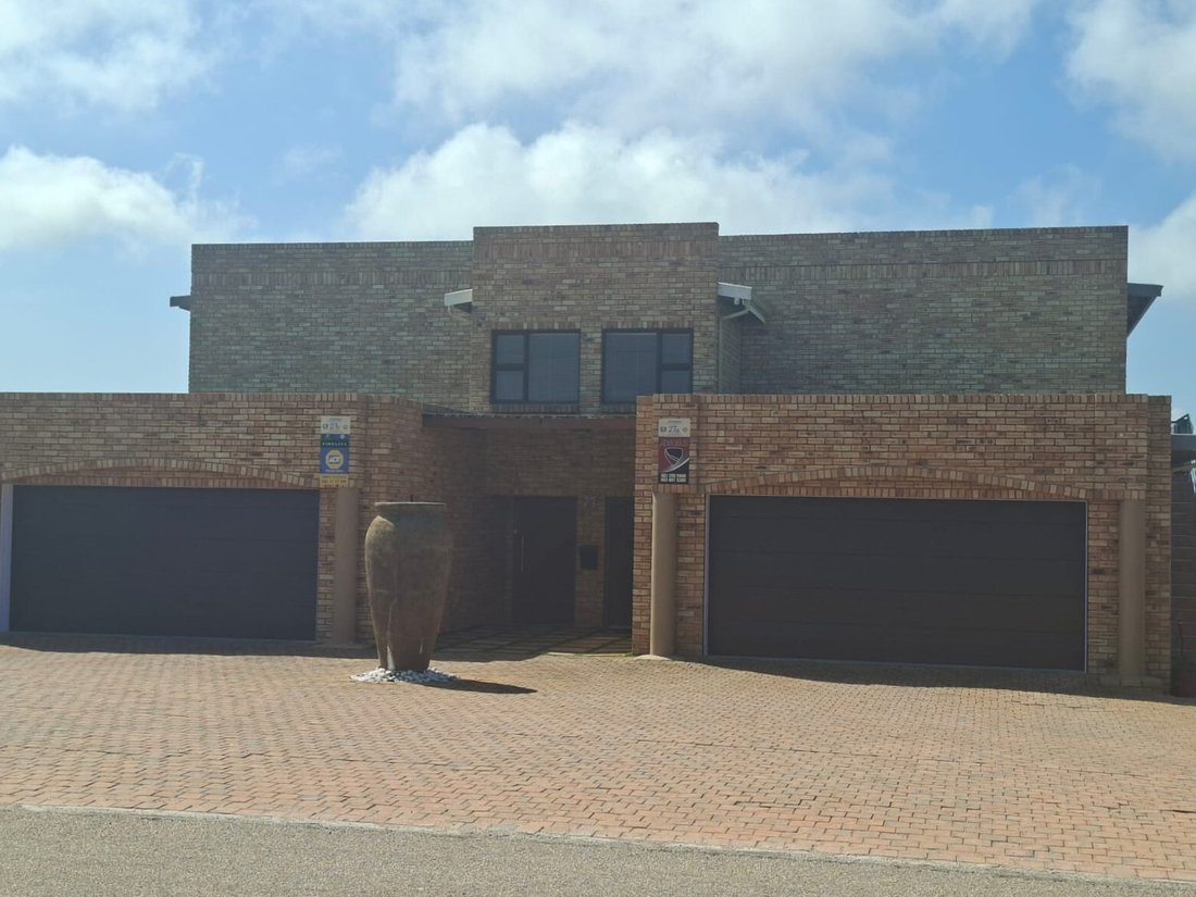 House in Mossel Bay Golf Estate, Western Cape, South Africa 2 - 17261037