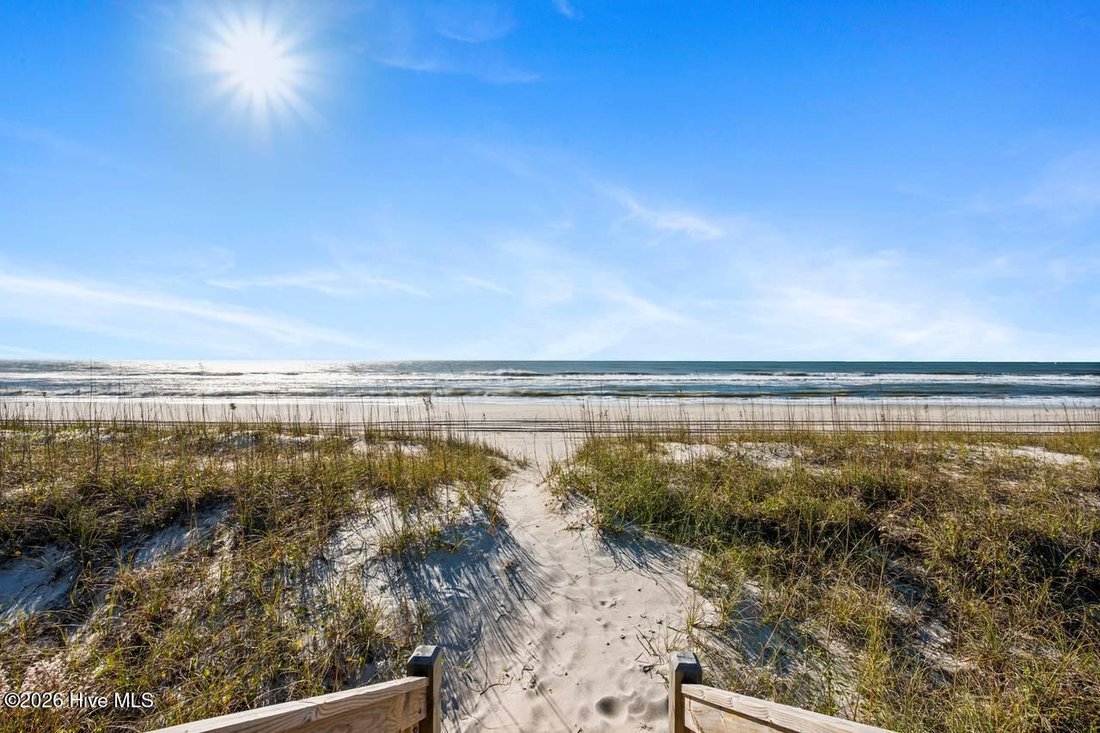House in Emerald Isle, North Carolina, United States 4 - 17263748