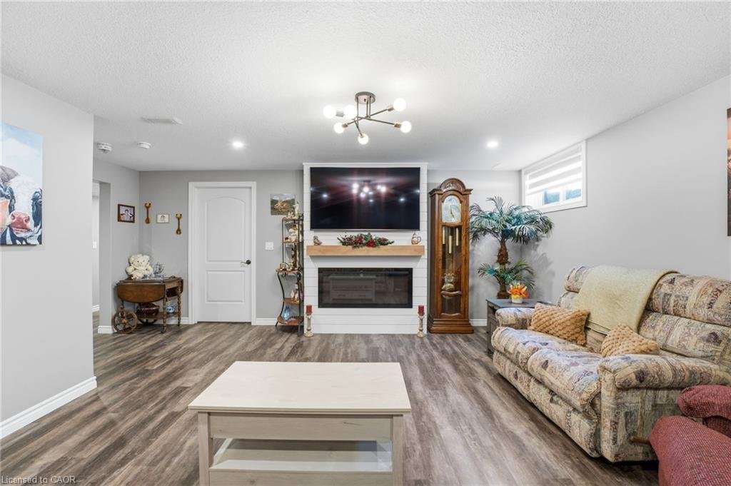 House in Listowel, Ontario, Canada 5 - 17259765