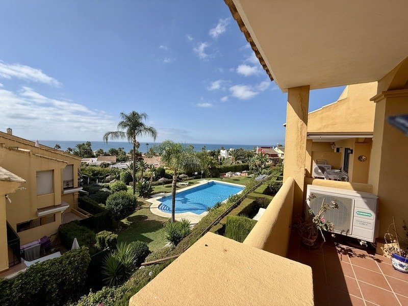 Haus in Elviria-Cabopino, Marbella, Spanien 2 - 17264206