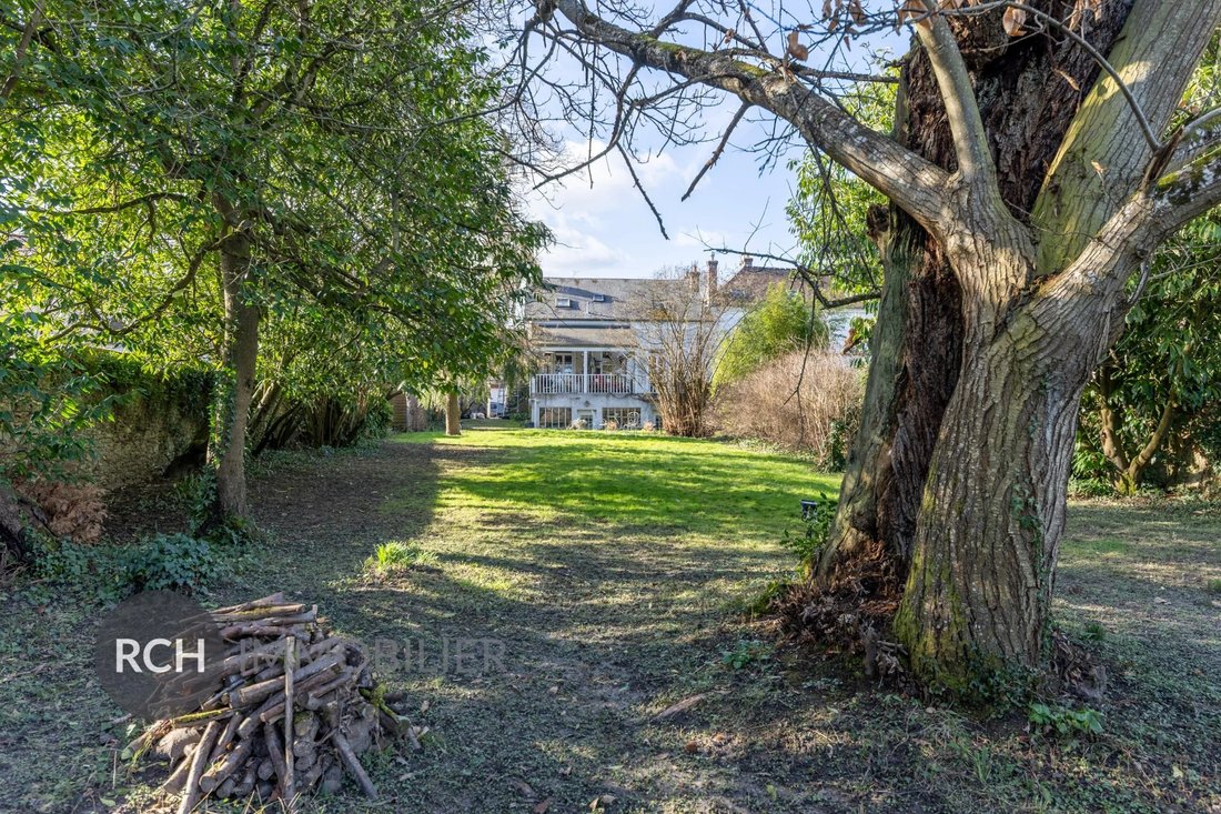 House in Montfort-l'Amaury, Ile-de-France, France 2 - 17260874