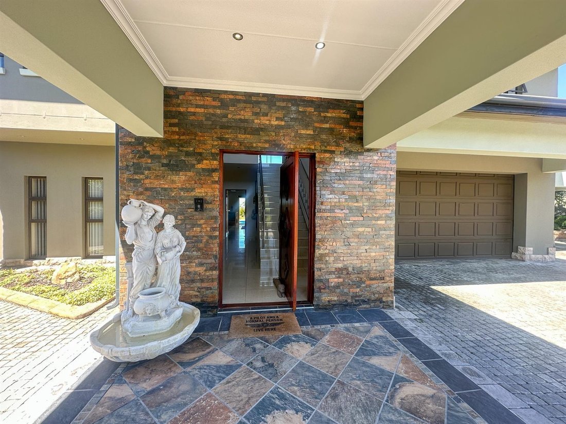 House in Oubaai Golf Estate, Western Cape, South Africa 4 - 17264214
