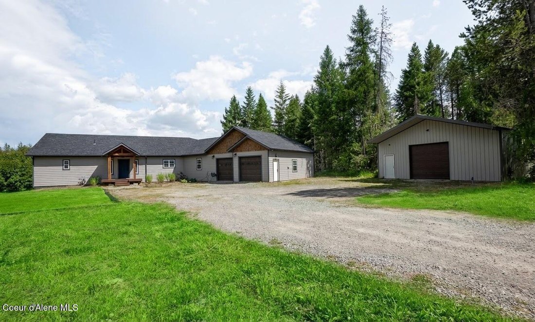 House in Bonners Ferry, Idaho, United States 1 - 16939075