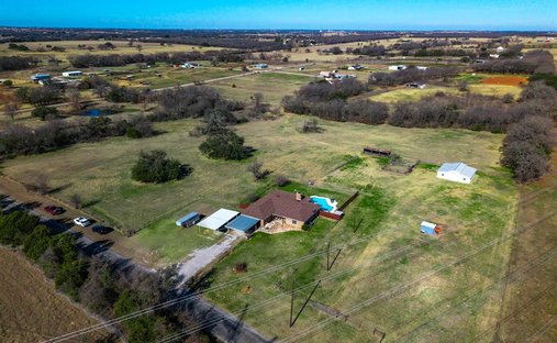 House in Granbury, Texas, United States 1