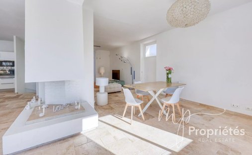 House in Nord Est, Bormes-les-Mimosas, France 1