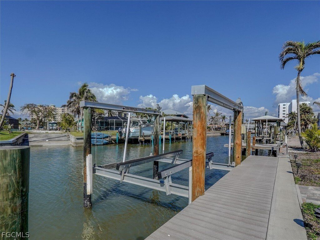 House in Fort Myers Beach, Florida, United States 5 - 17260512