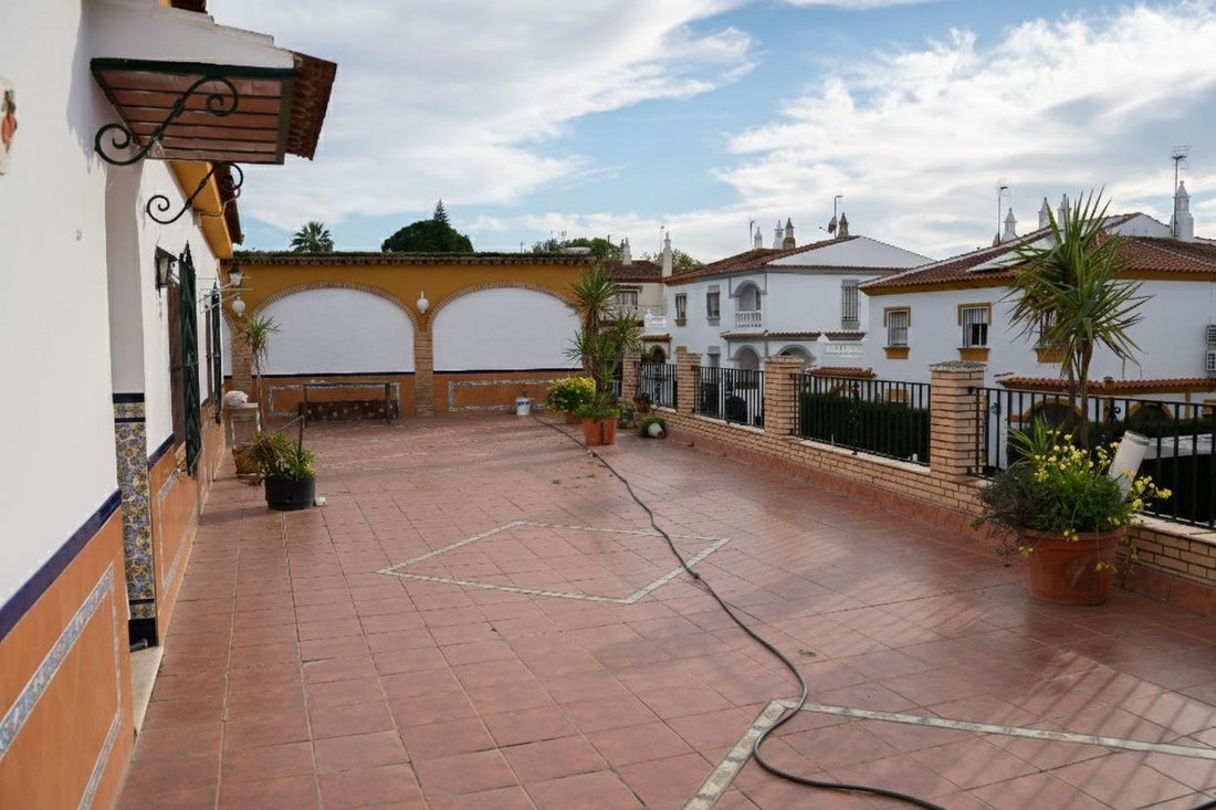 Villa in Gines, Andalusia, Spain 2 - 17262651