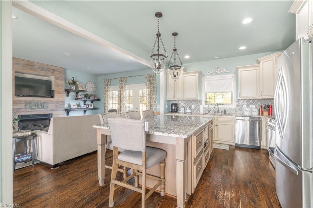 House in Liberty, North Carolina, United States 4 - 17259837
