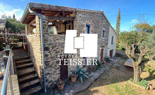 House in Les Vans, Auvergne-Rhône-Alpes, France 1