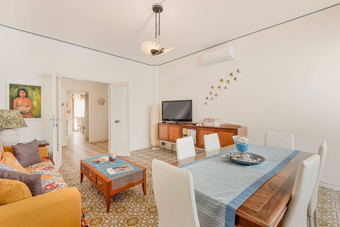 Apartment in Lungomare, Viareggio, Tuscany 2 - 17264700