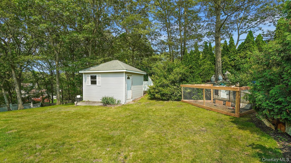 House in Farmingville, New York, United States 3 - 17262094
