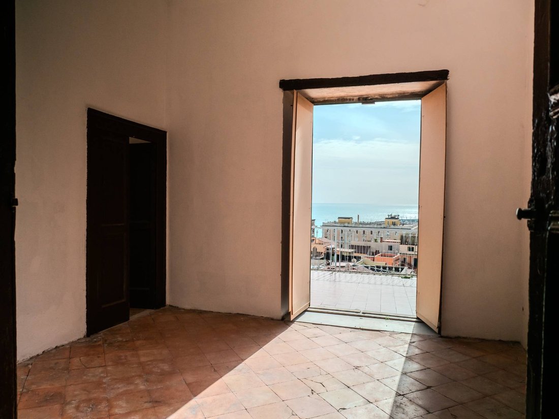 Apartment in Center, Salerno, Campania 5 - 17264677