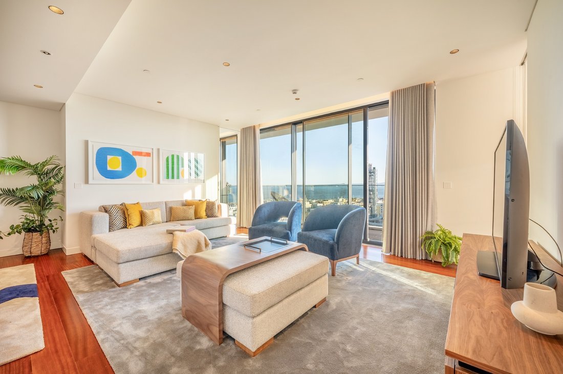 Apartment in Parque das Nacoes, Lisbon, Portugal 1 - 17264238