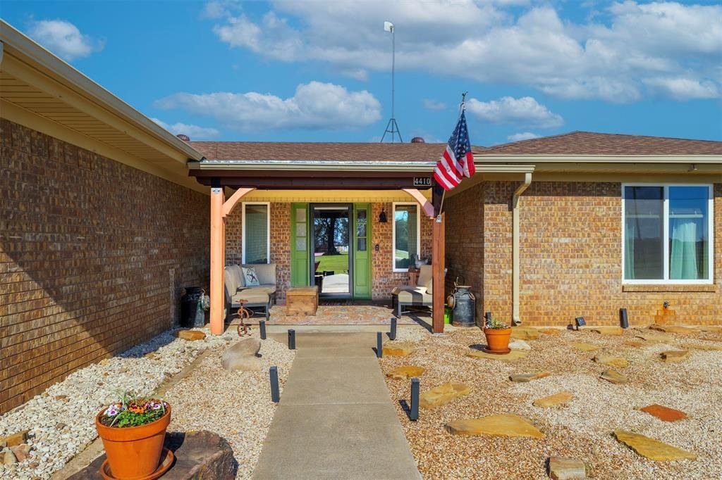 House in Granbury, Texas, United States 4 - 17259842