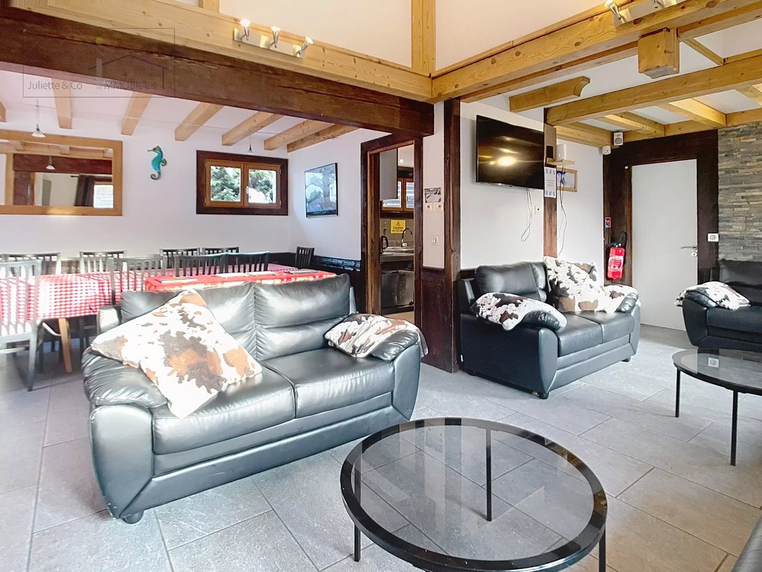 Chalet in Chamonix-Mont-Blanc, Auvergne-Rhône-Alpes, France 4 - 17260757
