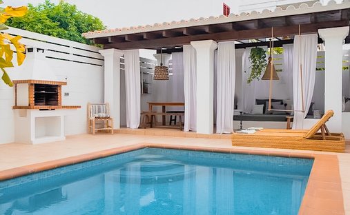 Villa en Nuestra Señora de Jesús, Santa Eulalia del Río, Islas Baleares 1