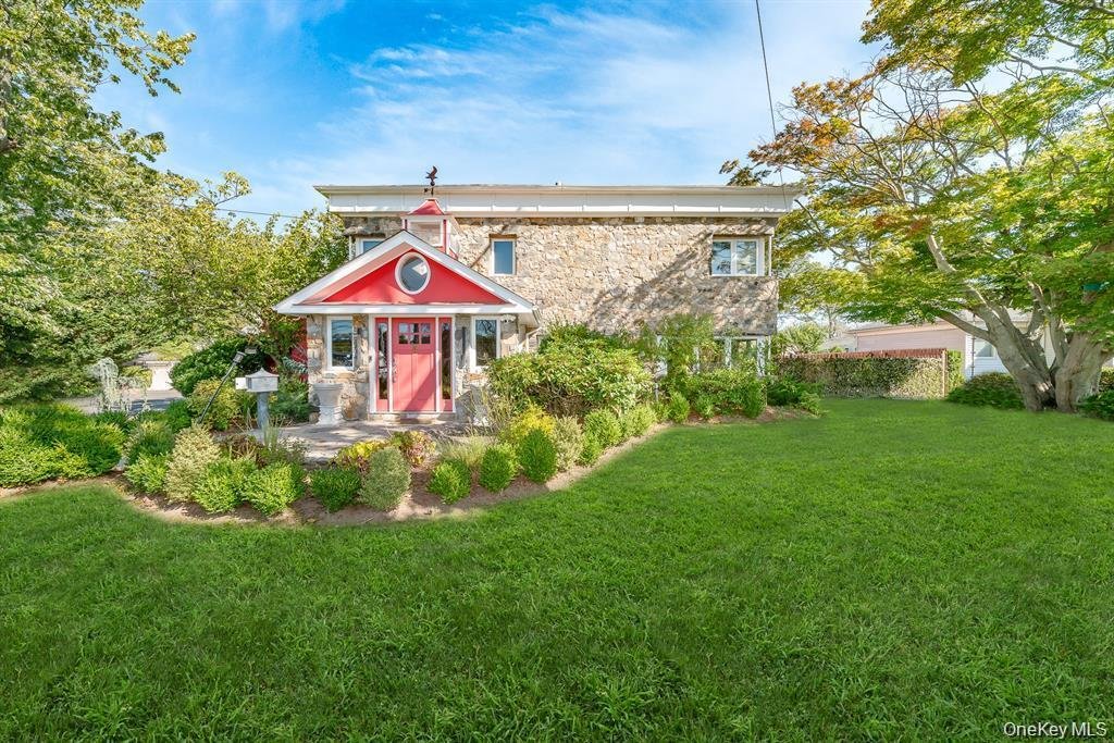 House in Amityville, New York, United States 1 - 17260799