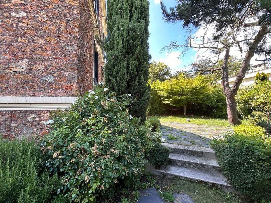 House in Saint-Cloud, Ile-de-France, France 4 - 16099795