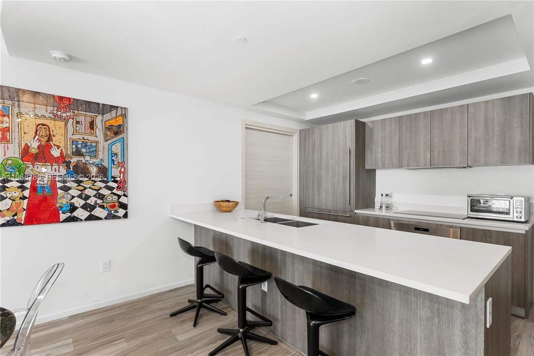 Condo in Miami, Florida, United States 3 - 17262467