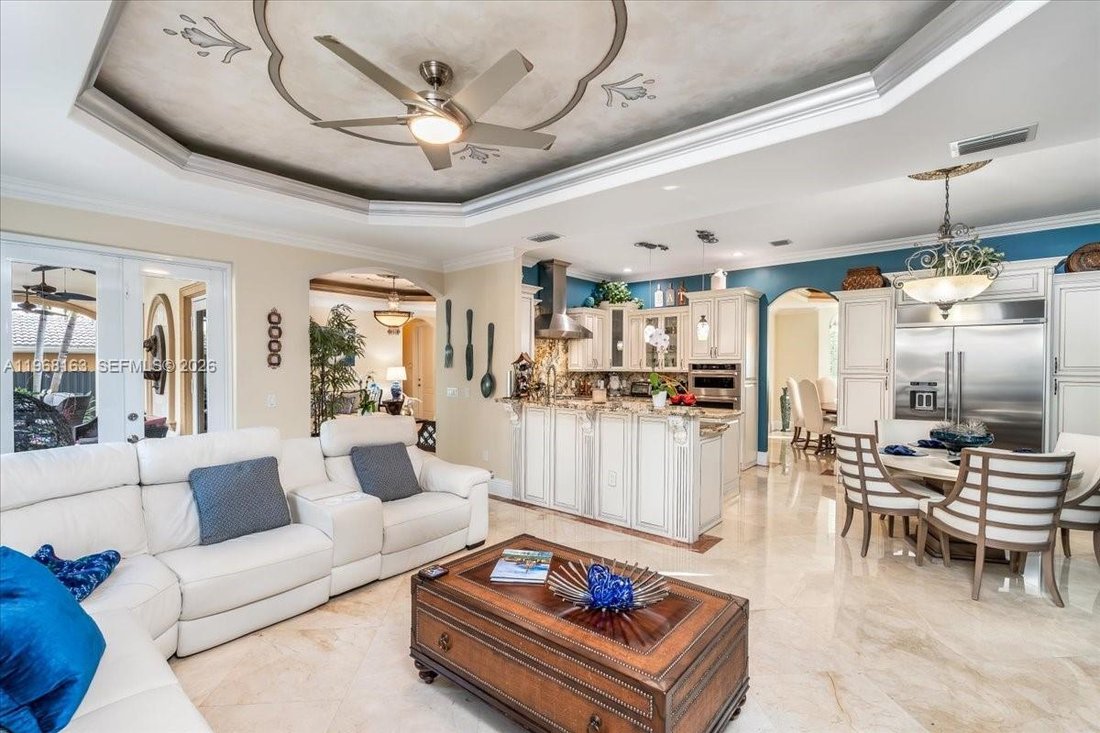 House in Hialeah, Florida, United States 3 - 17262060