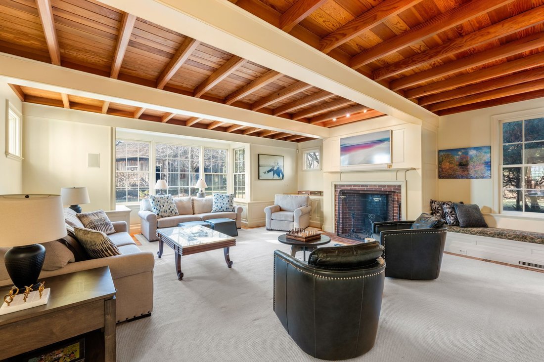 House in Wellesley, Massachusetts, United States 4 - 16946027