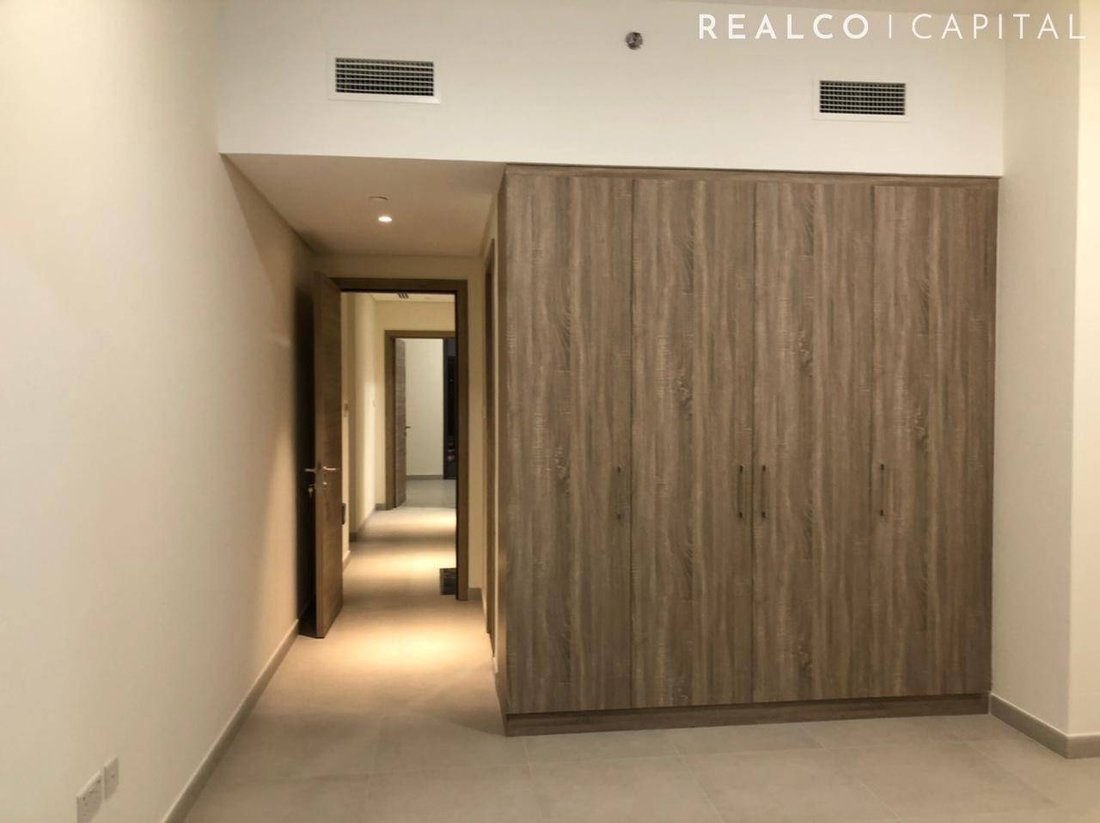 Photo inspiration: Picture Idea: 3 Bedroom Plus Maid Park Facing Duplex In Dubai Dubai