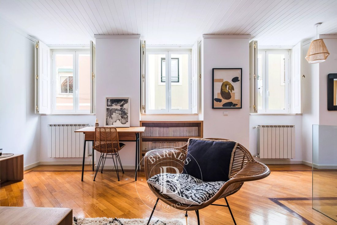 Apartment in Misericordia, Lisbon, Portugal 2 - 17260934