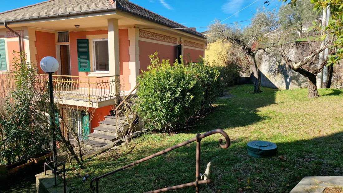 Villa in Cogorno, Liguria, Italy 2 - 17259739