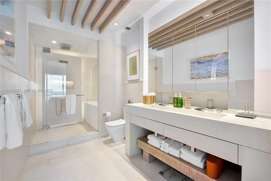 Condo in Miami Beach, Florida, United States 4 - 17262029