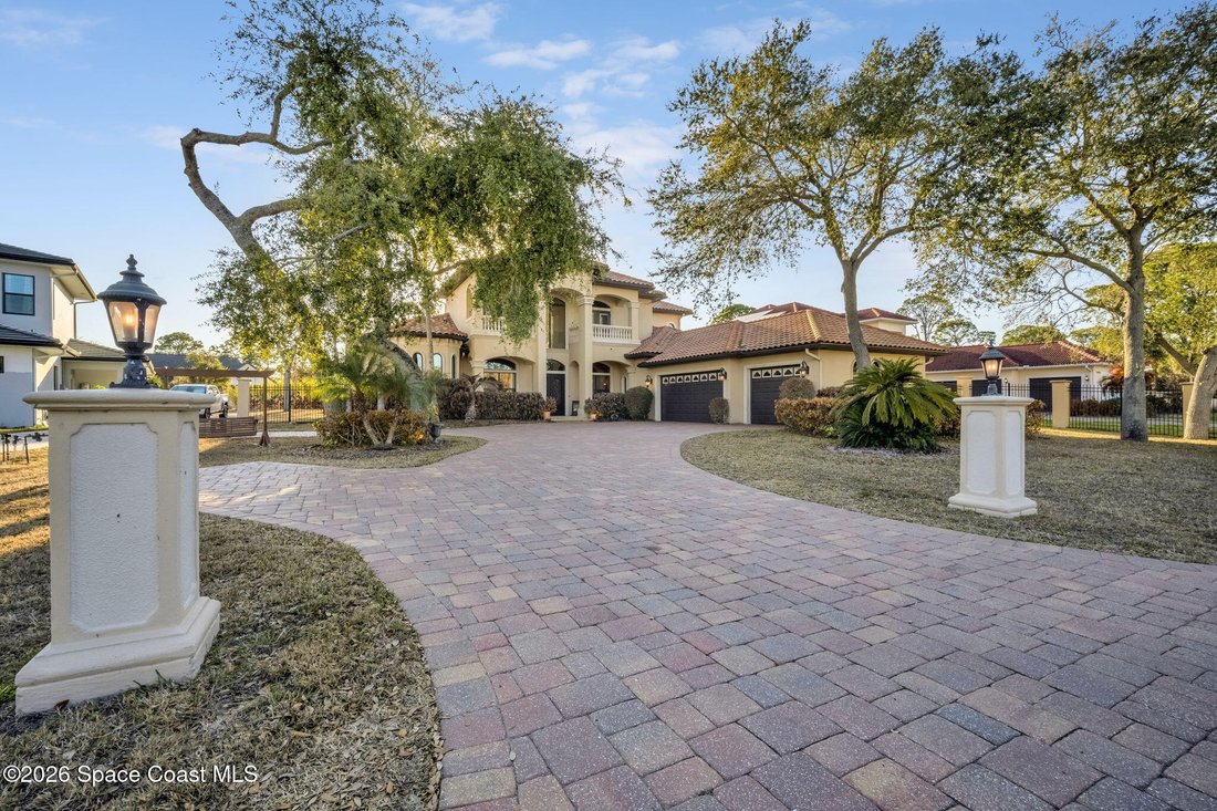 House in Titusville, Florida, United States 2 - 17259476