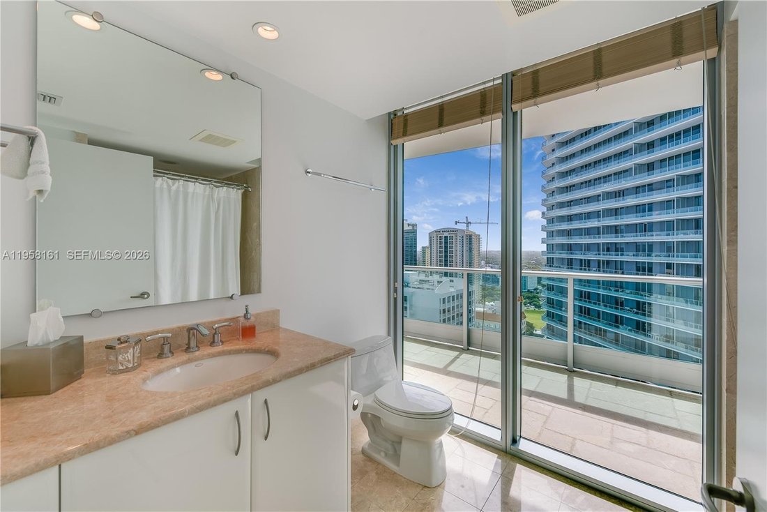 Condo in Miami, Florida, United States 5 - 17261370