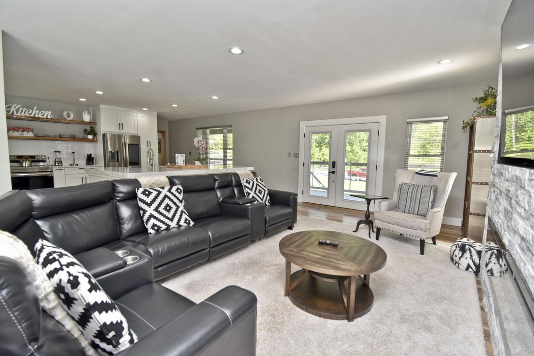 House in East Stroudsburg, Pennsylvania, United States 2 - 17262608