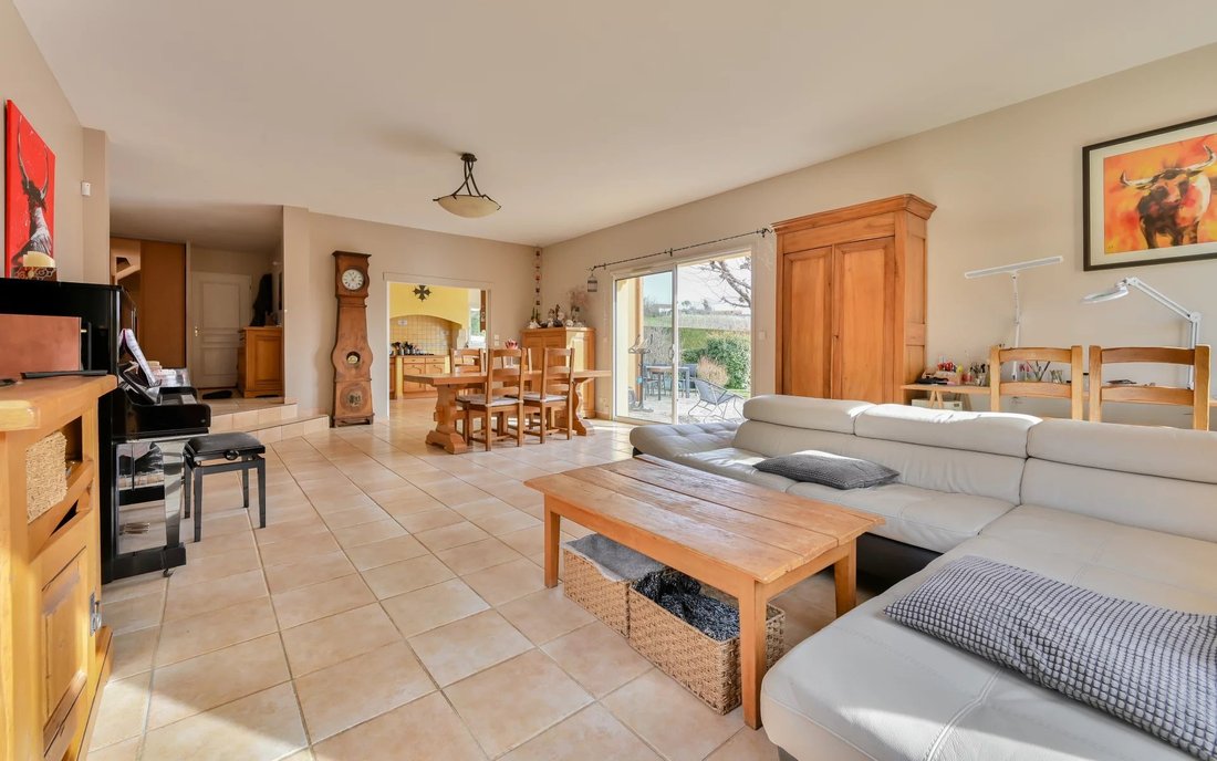 House in Belmont-d'Azergues, Auvergne-Rhône-Alpes, France 2 - 17260774
