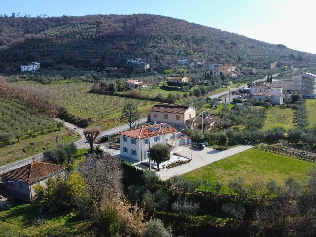 House in Terontola, Cortona, Tuscany 2 - 17263472