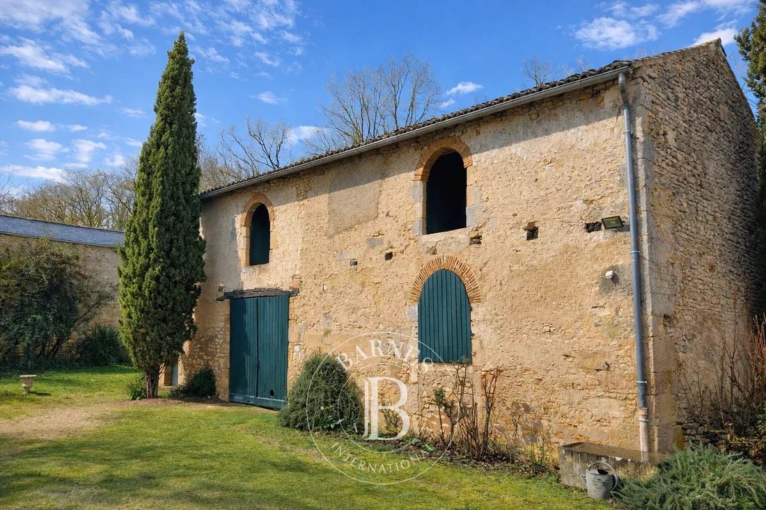 Maison à Poitiers, Nouvelle-Aquitaine, France 4 - 17260873