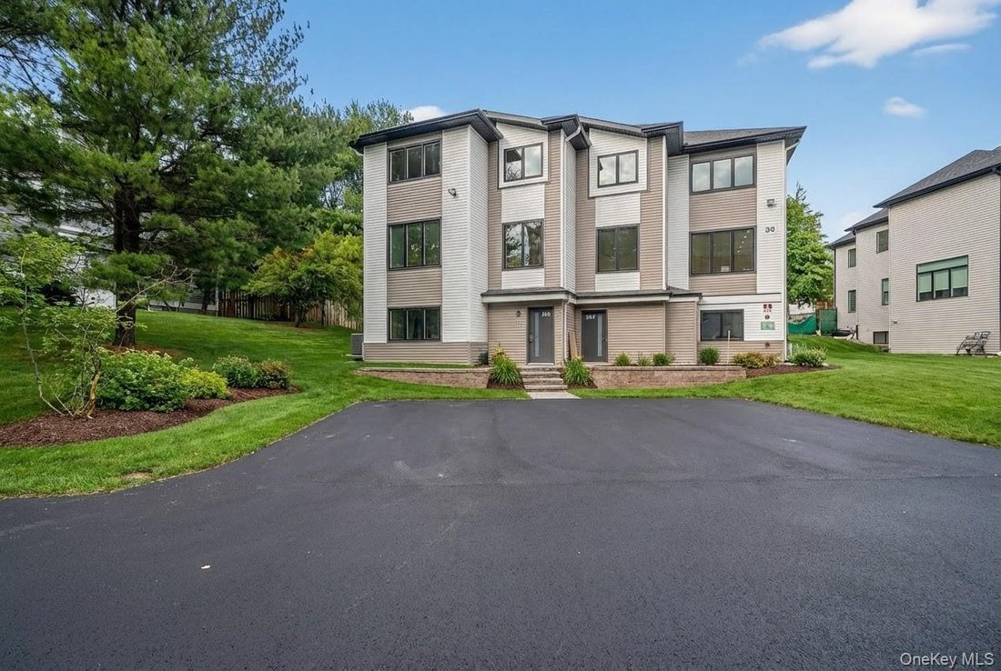 appartement à Spring Valley, État de New York, États-Unis 1 - 17148880