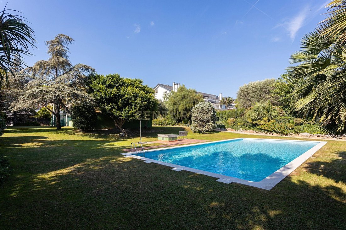 Villa in Les Corts, Barcelona, Spain 1 - 17263421