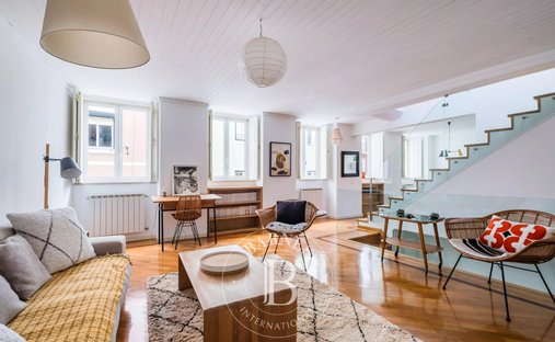 Apartment in Misericordia, Lisbon, Portugal 1