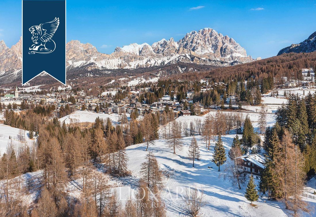 Villa in Cortina d'Ampezzo, Veneto, Italy 3 - 15076194