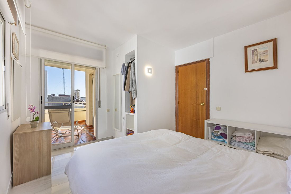 Penthouse in Marbella, Andalusia, Spain 5 - 17262574
