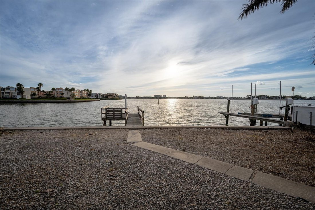 House in St. Petersburg, Florida, United States 1 - 17259485