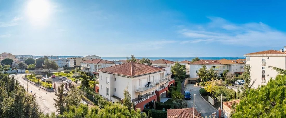 Apartment in Juan les Pins-Gallice, Antibes, France 3 - 17260912