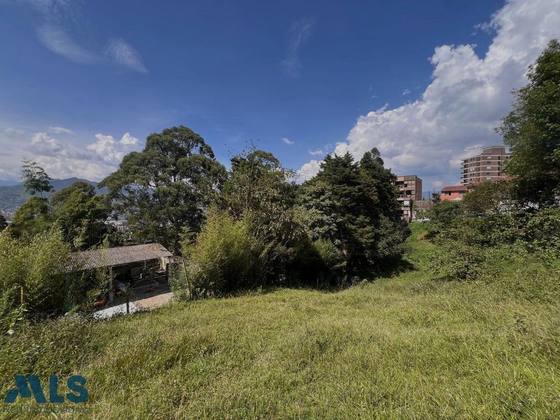 Land in Envigado, Antioquia, Colombia 1 - 17260386