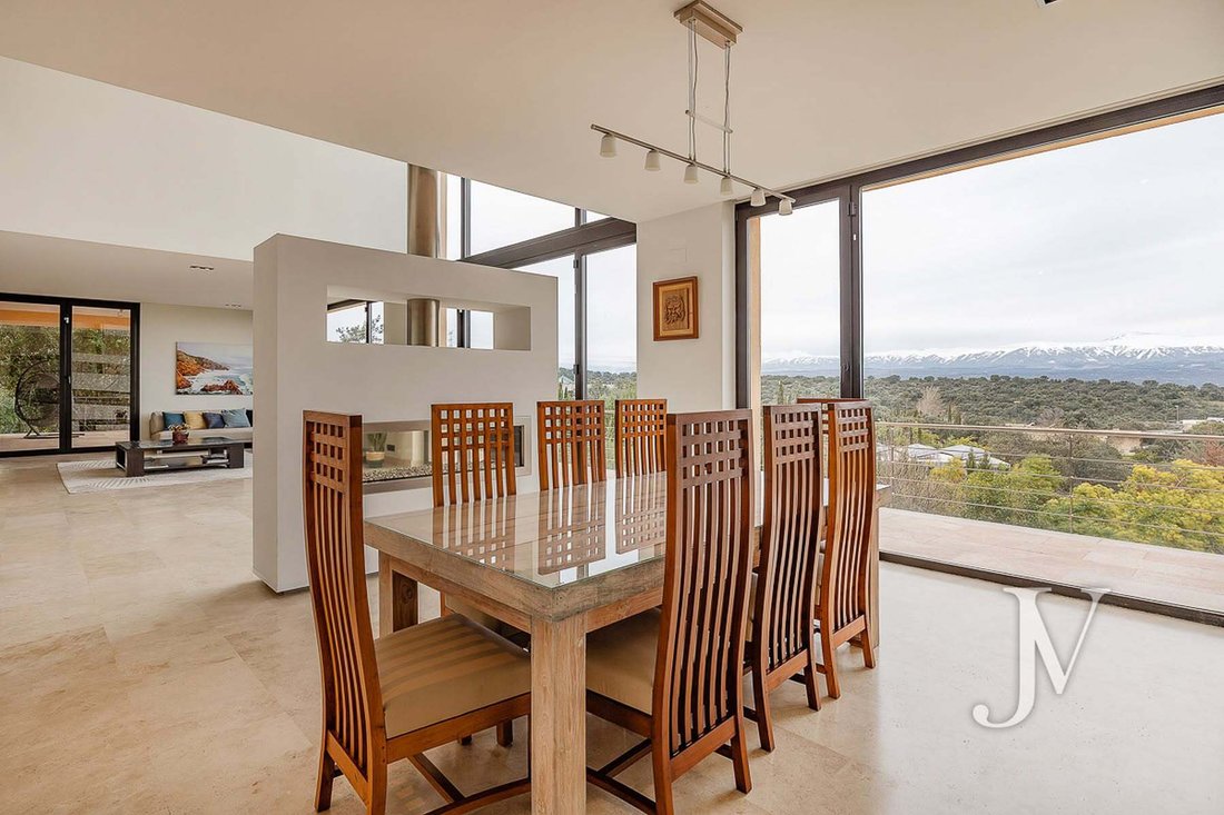 Villa in La Moraleja, Alcobendas, Comunidad de Madrid 5 - 17260926