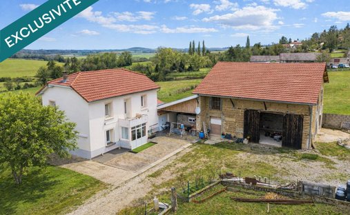 Casa a Charantonnay, Auvergne-Rodano-Alpi, Francia 1